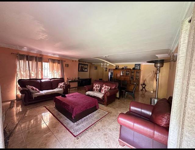 5 BEDROOM HOUSE FOR SALE IN DAWN PARK EXT